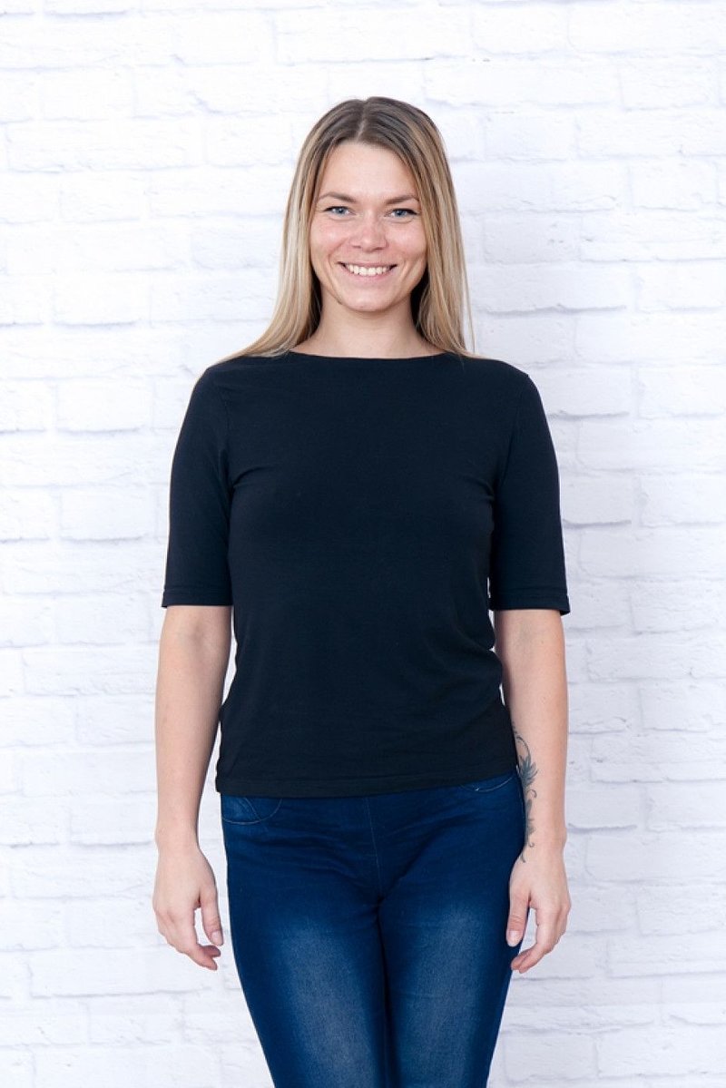 Симона, 23 года, 2 размер груди